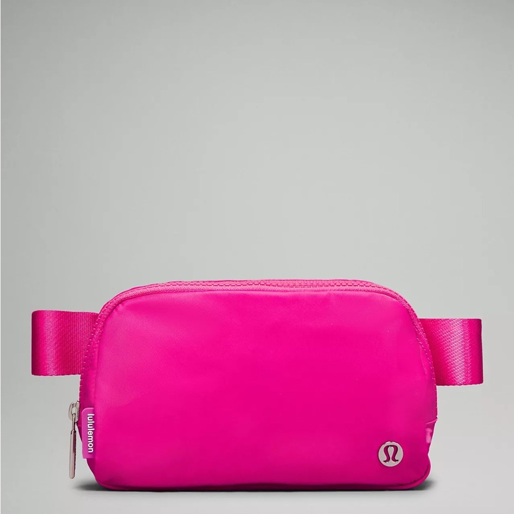 Lululemon Everywhere Belt Bag 1L- Sonic Pink/White - Picture 1 of 9